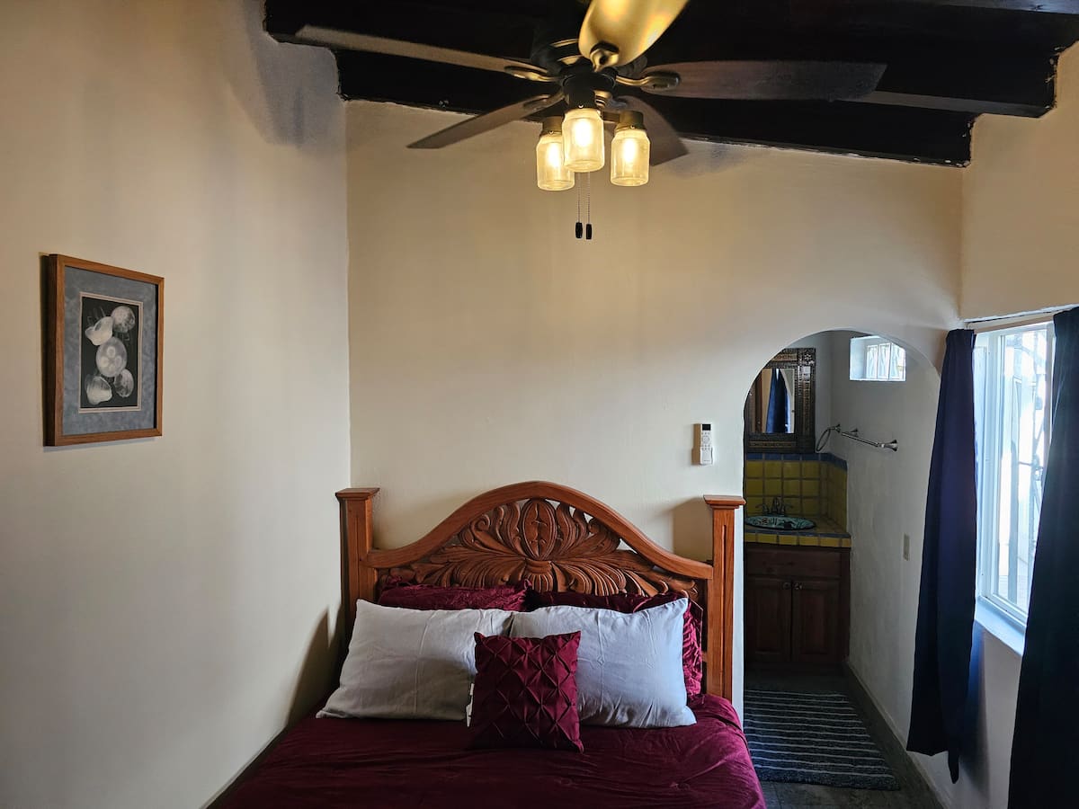 Queen bedroom with private bath access